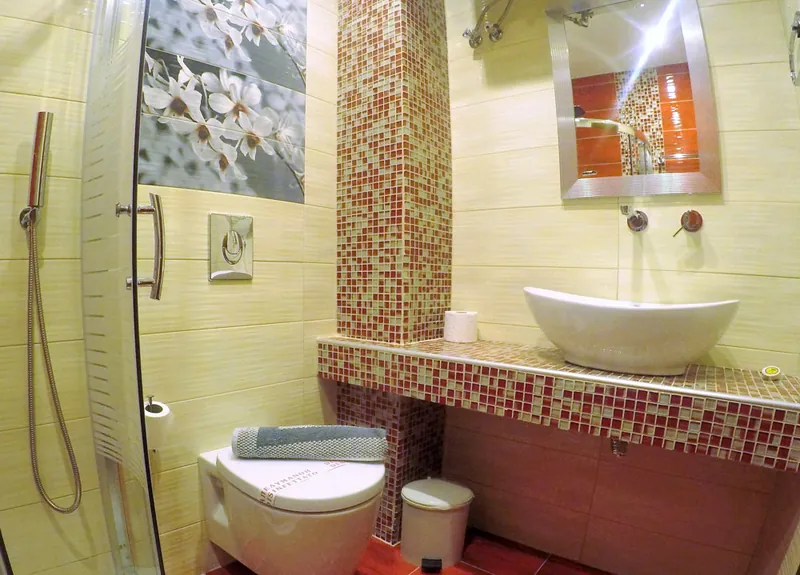 The studio bathroom